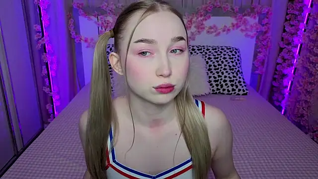 LilyStarlight online show from 04-20-26, 04:15