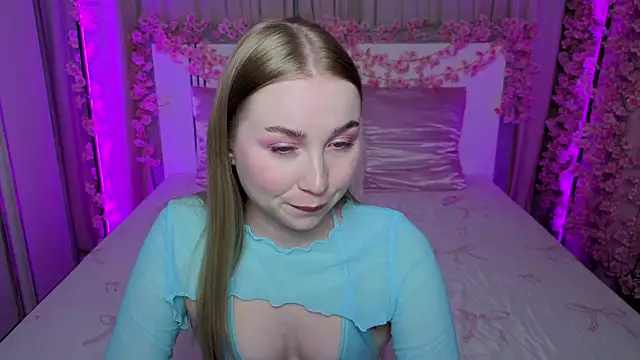 Snapshot of LilyStarlight chatting on 06-28-26, 03:24 LilyStarlight online show from 06-28-26, 03:24