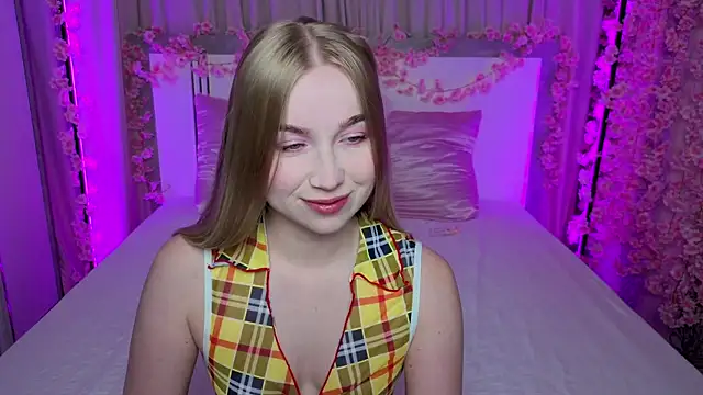 Snapshot of LilyStarlight chatting on 07-12-26, 03:51 LilyStarlight online show from 07-12-26, 03:51