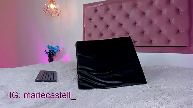 Marie Castelzc online show from 03-20-25, 04:42
