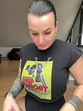 InkedBiitch online show from 02-10-25, 01:01