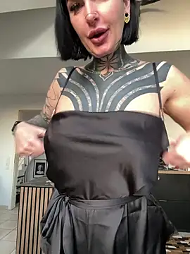 InkedBiitch online show from 03-06-25, 06:19