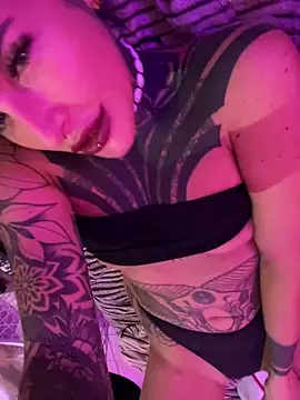InkedBiitch online show from 10-19-25, 06:05