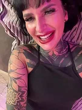 InkedBiitch online show from 10-16-25, 02:47