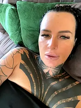 InkedBiitch online show from 10-01-25, 08:52