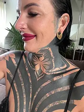 InkedBiitch online show from 09-10-25, 08:13