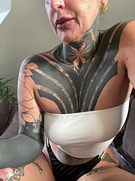 InkedBiitch online show from 06-29-26, 09:05