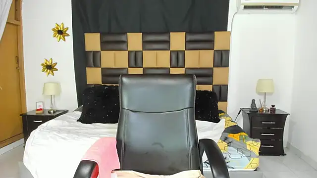 BarbieKano online show from 02-12-25, 02:14