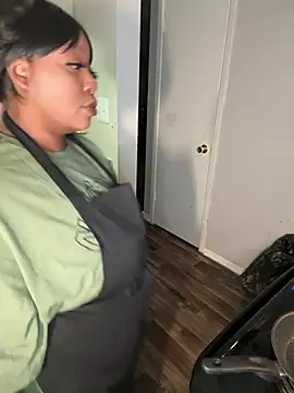 NikkiNoelanii online show from 03-28-26, 04:35