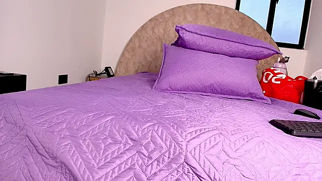  ebony-queen  online show from 11-15-25, 11:58