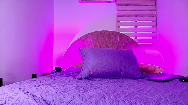  ebony-queen  online show from 11-22-25, 12:04