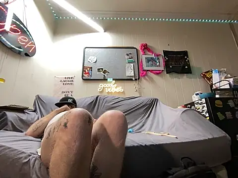 Snapshot of WhiteChocalate_69 chatting on 03-08-25, 02:51 WhiteChocalate 69 online show from 03-08-25, 02:51