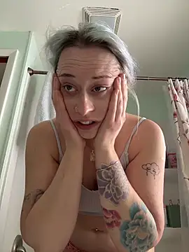 ursluttygf online show from 02-06-26, 03:52