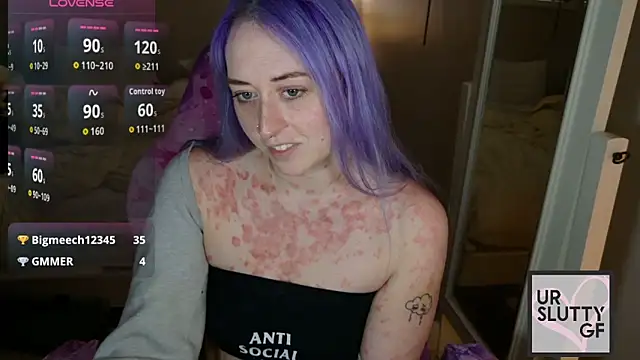 ursluttygf online show from 04-17-26, 06:44