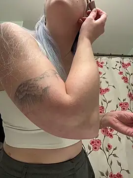 ursluttygf online show from 02-06-26, 03:46