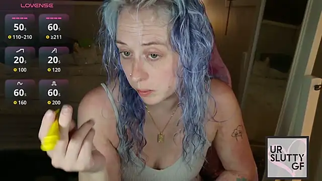Snapshot of ursluttygf chatting on 06-05-26, 02:16 ursluttygf online show from 06-05-26, 02:16