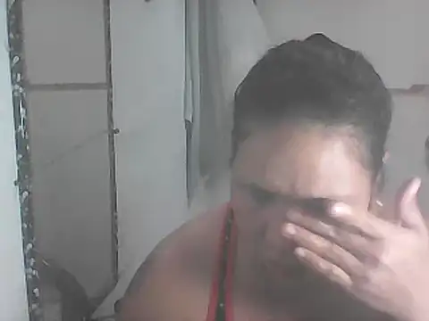 Snapshot of hotwet_mama4uxx chatting on 03-07-25, 12:34 hotwet mama4uxx online show from 03-07-25, 12:34