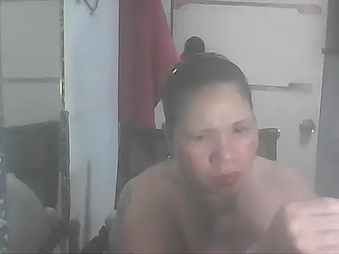 Snapshot of hotwet_mama4uxx chatting on 09-12-25, 07:19 hotwet mama4uxx online show from 09-12-25, 07:19