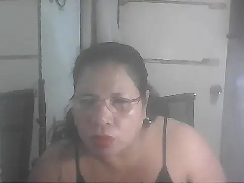 Snapshot of hotwet_mama4uxx chatting on 10-10-25, 02:07 hotwet mama4uxx online show from 10-10-25, 02:07