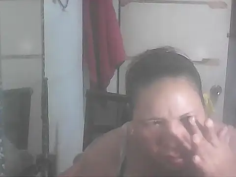 Snapshot of hotwet_mama4uxx chatting on 09-11-25, 12:32 hotwet mama4uxx online show from 09-11-25, 12:32