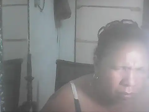 Snapshot of hotwet_mama4uxx chatting on 10-04-25, 11:12 hotwet mama4uxx online show from 10-04-25, 11:12