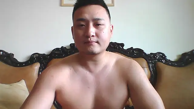 Snapshot of Relei chatting on 05-18-26, 03:28 Relei online show from 05-18-26, 03:28
