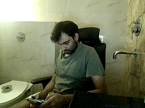 Snapshot of king_kong_india1 chatting on 06-30-26, 06:24 king kong india1 online show from 06-30-26, 06:24