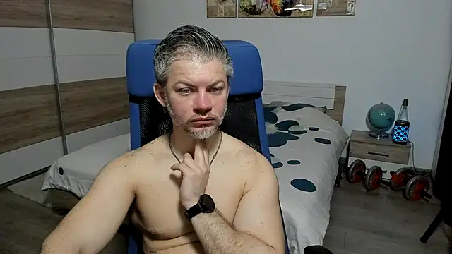 RobbyShawz online show from 03-11-26, 05:23