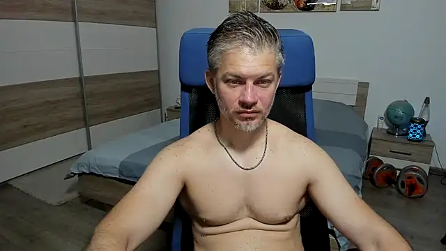 RobbyShawz online show from 06-11-26, 03:47