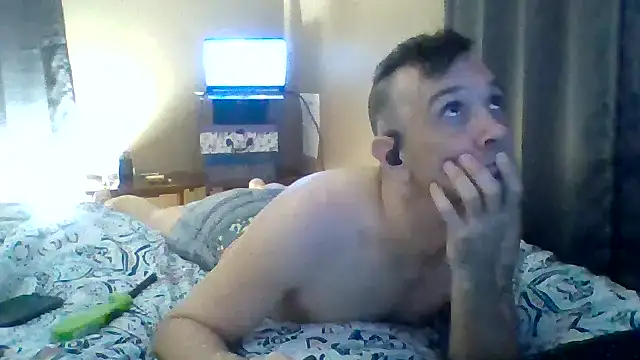 Snapshot of JoJoMonroe84 chatting on 03-09-26, 03:43 JoJoMonroe84 online show from 03-09-26, 03:43
