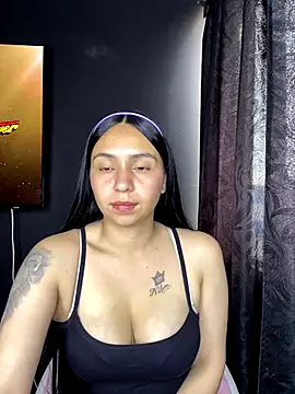 Snapshot of Lorena__ chatting on 11-04-25, 08:45 Lorena online show from 11-04-25, 08:45