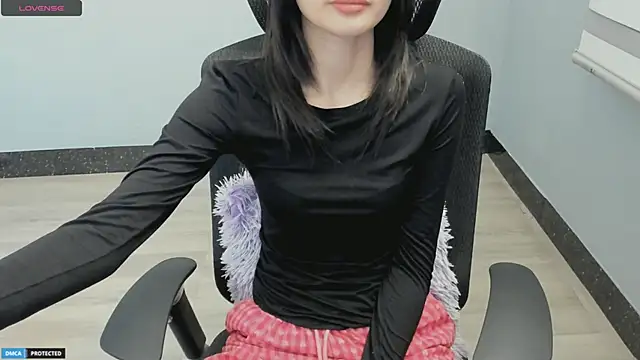 Snapshot of Ayase_momo chatting on 03-21-25, 10:50 Ayase momo online show from 03-21-25, 10:50