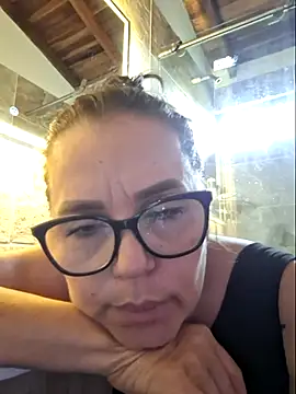 Snapshot of MariaPau_83 chatting on 04-30-26, 08:57 MariaPau 83 online show from 04-30-26, 08:57