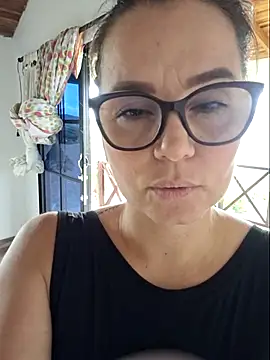 Snapshot of MariaPau_83 chatting on 04-30-26, 05:31 MariaPau 83 online show from 04-30-26, 05:31