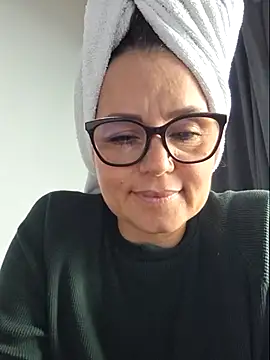 Snapshot of MariaPau_83 chatting on 06-09-26, 04:52 MariaPau 83 online show from 06-09-26, 04:52