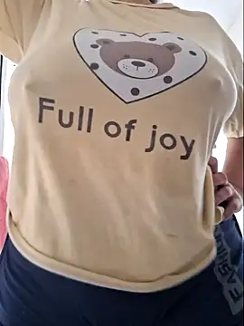 Snapshot of MariaPau_83 chatting on 07-16-26, 03:31 MariaPau 83 online show from 07-16-26, 03:31