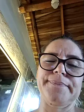 Snapshot of MariaPau_83 chatting on 05-08-26, 01:04 MariaPau 83 online show from 05-08-26, 01:04