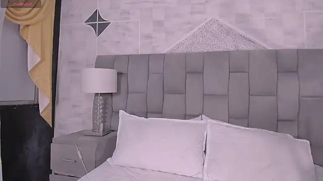 Snapshot of Rianamanson chatting on 03-21-25, 05:00 Rianamanson online show from 03-21-25, 05:00