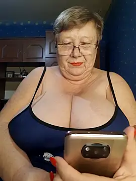 Lena Gaby online show from 11-10-25, 07:19