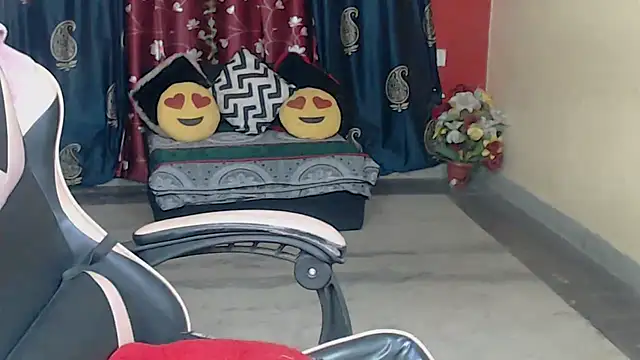 Naiaa-mylove online show from 03-10-25, 07:55