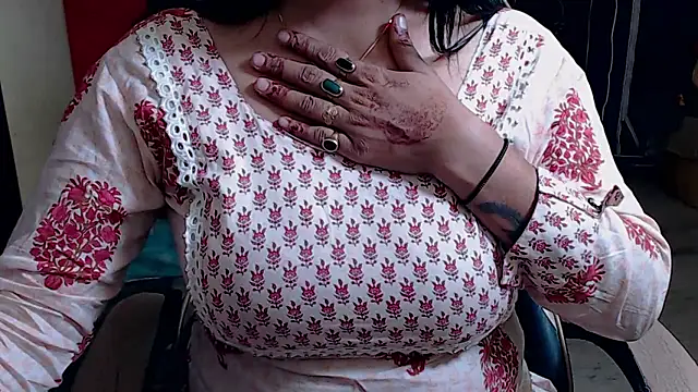 Naiaa-mylove online show from 01-11-26, 08:10