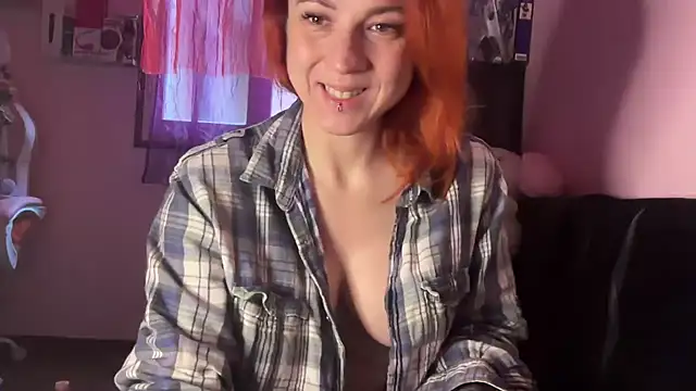 Nikky Divine online show from 02-06-26, 07:37