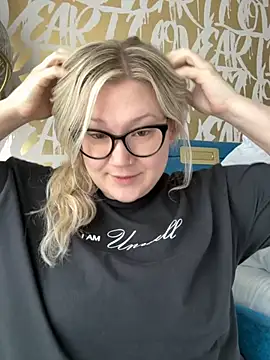 Snapshot of PiggyRose chatting on 10-12-25, 08:54 PiggyRose online show from 10-12-25, 08:54