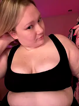 Snapshot of PiggyRose chatting on 11-02-25, 02:49 PiggyRose online show from 11-02-25, 02:49