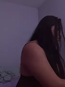 Snapshot of robinlyn chatting on 02-03-25, 08:46 robinlyn online show from 02-03-25, 08:46