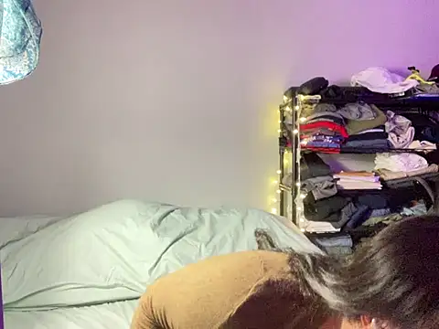 Snapshot of robinlyn chatting on 01-04-25, 09:43 robinlyn online show from 01-04-25, 09:43