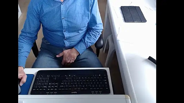 dutchpornking online show from 10-31-25, 09:06