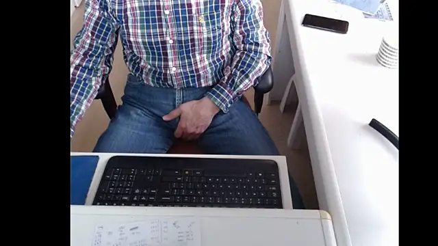 dutchpornking online show from 03-11-25, 11:23