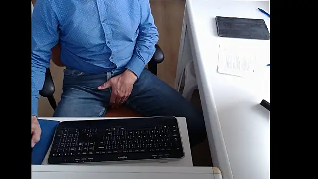 dutchpornking online show from 09-10-25, 08:46