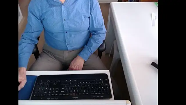 dutchpornking online show from 12-17-25, 09:14